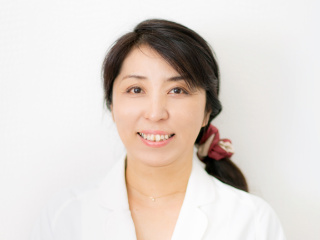 大阪でＡｇａ発毛育毛薄毛対策サロンのセンター長で看護師の鮫島由美子